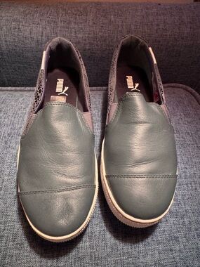 Puma Slip-On gray with White Soles